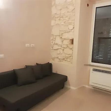 Апартаменты Black & White Appartments